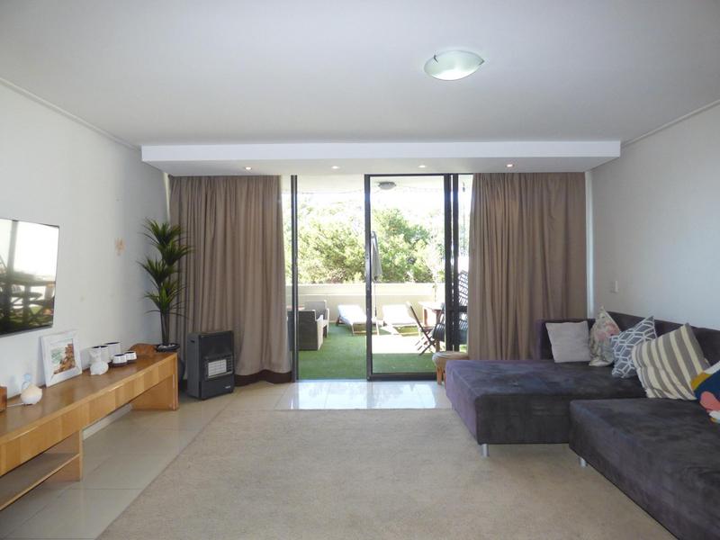 1 Bedroom Property for Sale in Green Point Western Cape